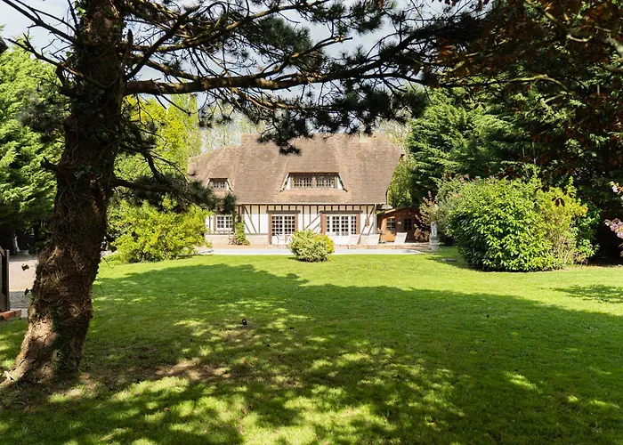 Superbe Maison Normande Avec Piscine A 3 Minutes De La Auberville