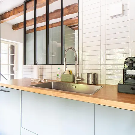 Superbe Maison Normande Avec Piscine A 3 Minutes De La 펜션 *