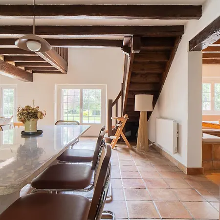 Superbe Maison Normande Avec Piscine A 3 Minutes De La